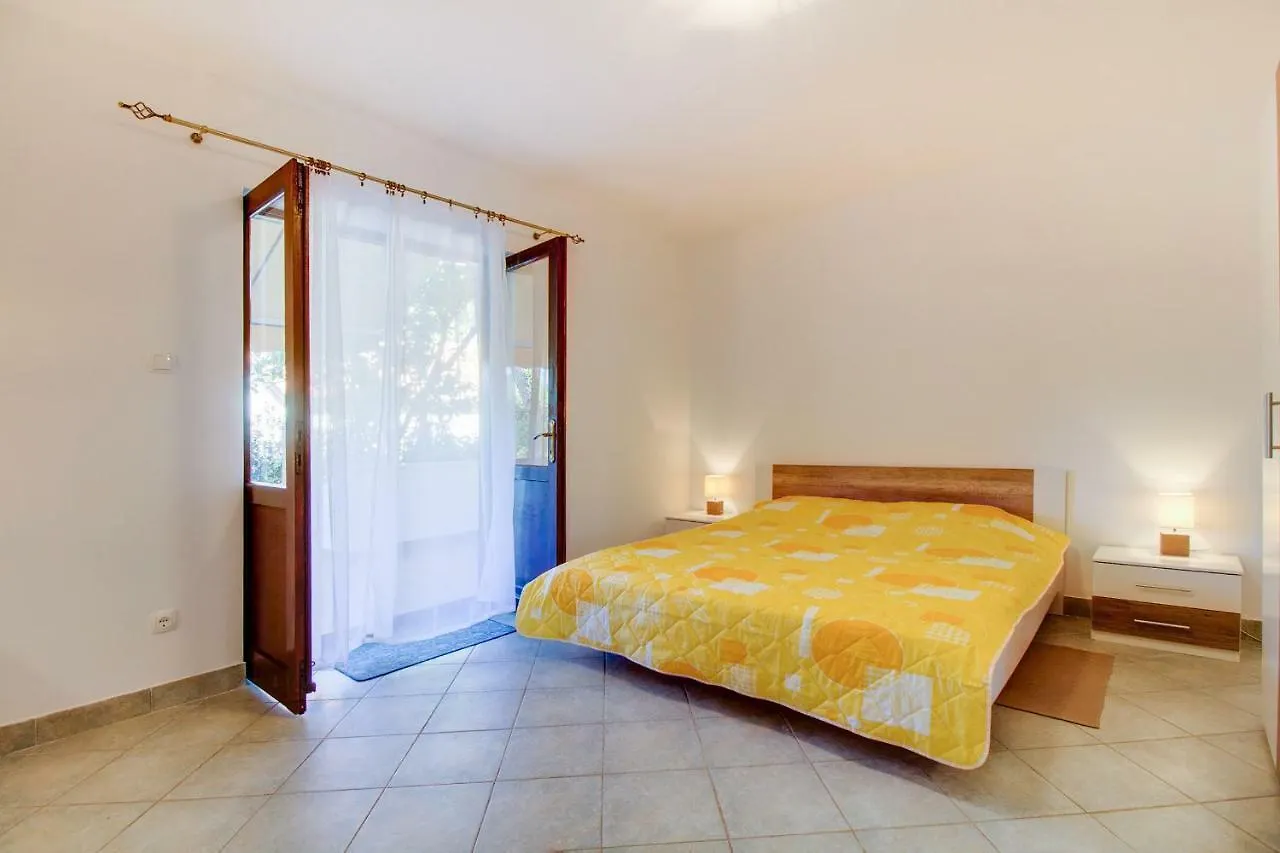 Apartment Astrid مالي لوشينغْ